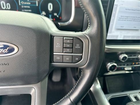 Certified 2022 Ford F150 Lariat w/ Equipment Group 502A High image 33