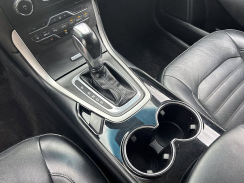 Used 2015 Ford Edge SEL w/ Equipment Group 201A image 25