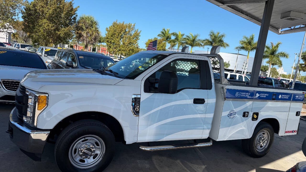 Used 2017 Ford F250 XL w/ XL Value Package RWD image 1