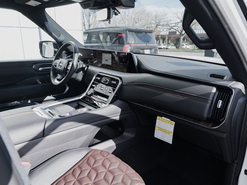 New 2026 Nissan Armada Platinum image 28