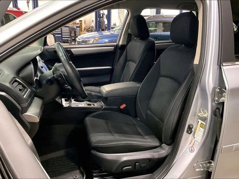 Used 2018 Subaru Outback 2.5i Premium image 25