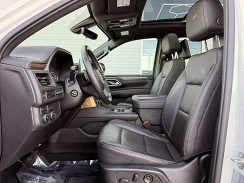 Used 2021 Chevrolet Suburban High Country AWD/4WD image 24
