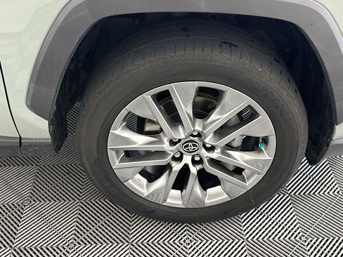Used 2023 Toyota RAV4 XLE Premium FWD image 11