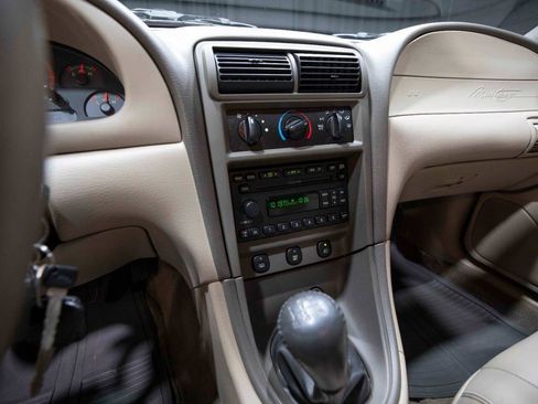 Used 2003 Ford Mustang GT image 38