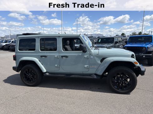 Used 2024 Jeep Wrangler Unlimited Sahara w/ Technology Group AWD/4WD image 12