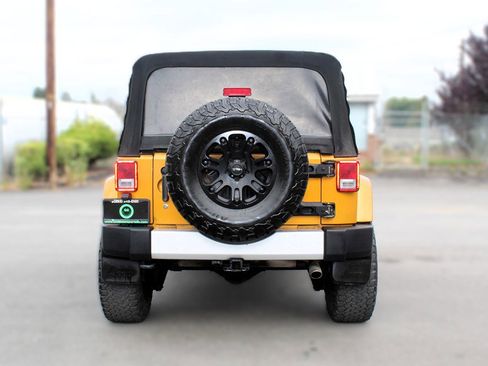 Used 2014 Jeep Wrangler Unlimited Sahara w/ Dual Top Group image 6