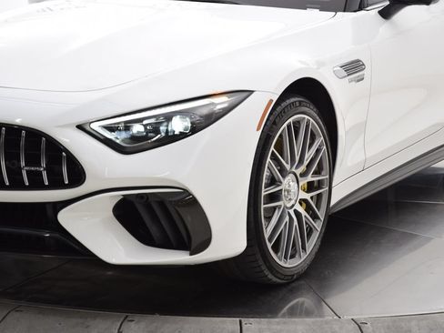 Certified 2022 Mercedes-Benz SL 63 AMG 4MATIC image 11