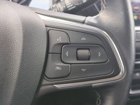Used 2021 Buick Encore GX Select FWD image 23