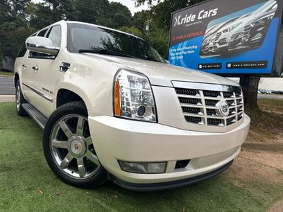 Used 2011 Cadillac Escalade ESV Luxury