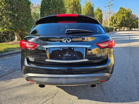 Used 2017 INFINITI QX70 2WD image 4