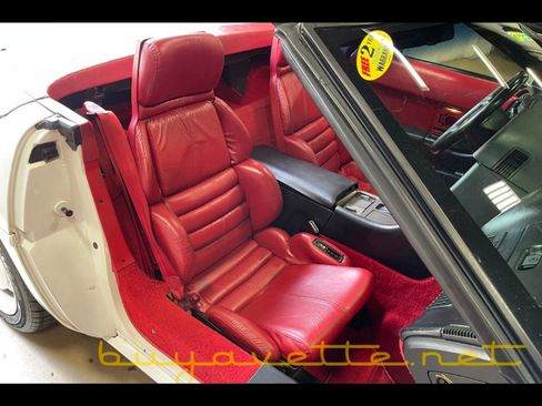 Used 1991 Chevrolet Corvette Convertible image 22