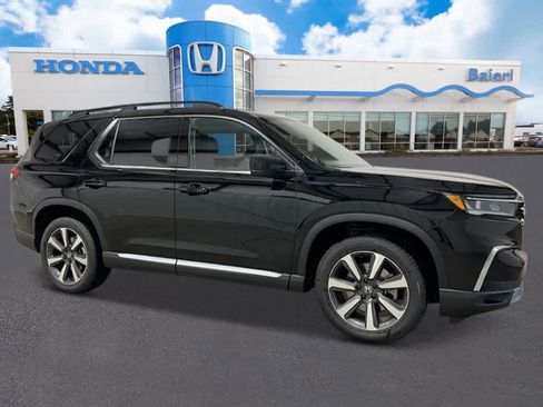 New 2025 Honda Pilot Touring image 9