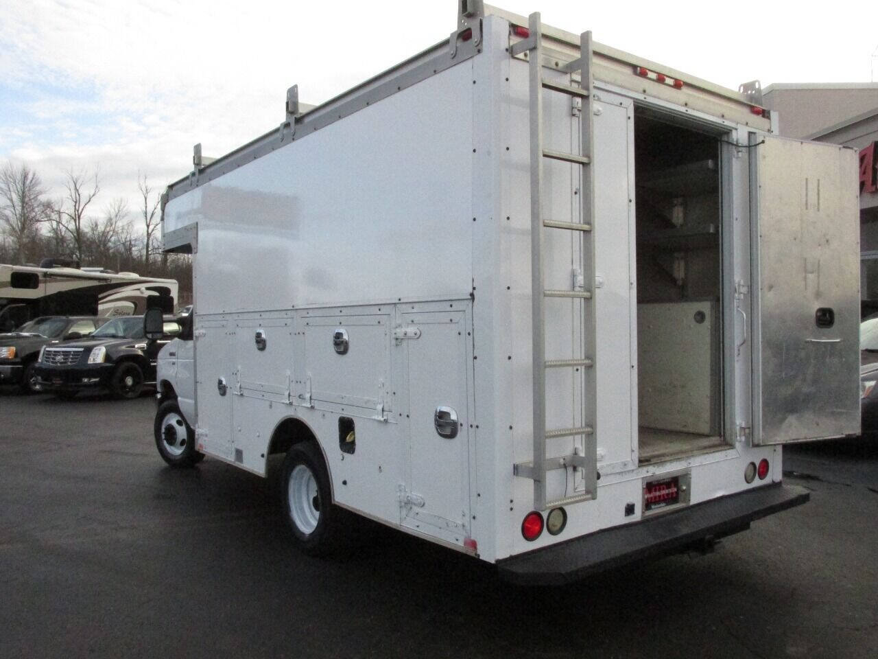 Used 2012 Ford E-350 and Econoline 350 Super Duty w/ PWR Locks & Windows Group RWD image 36