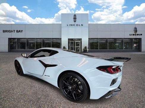 Used 2024 Chevrolet Corvette Z06 image 4