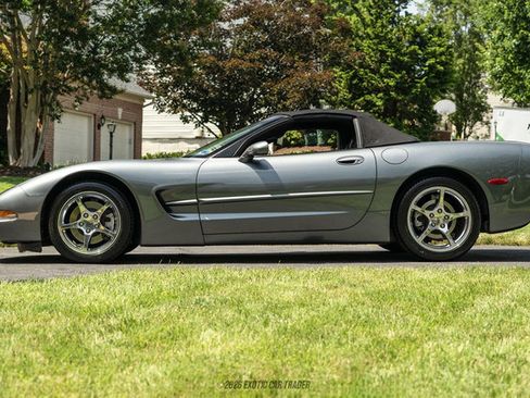 Used 2003 Chevrolet Corvette Convertible w/ Preferred Equipment Group1 RWD image 15