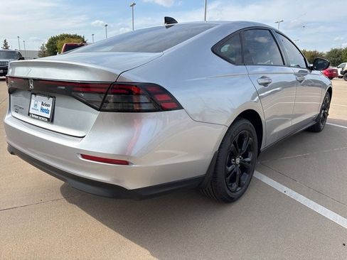 New 2025 Honda Accord SE image 3