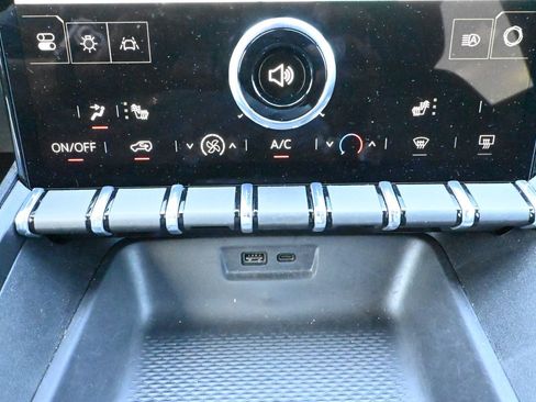Used 2026 GMC Terrain Elevation FWD image 17
