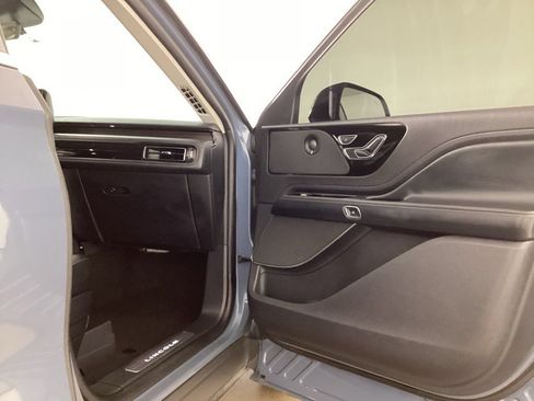Used 2025 Lincoln Aviator Reserve w/ Illumination Package AWD/4WD image 22