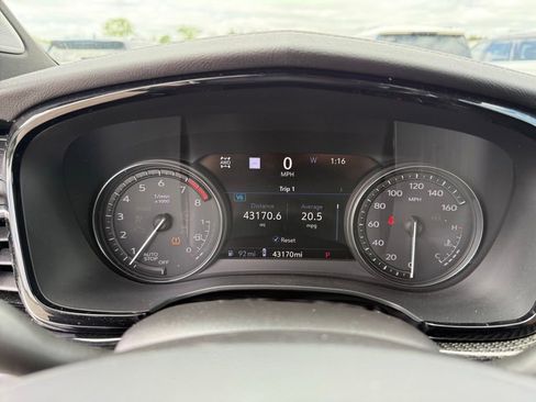 Certified 2023 Cadillac XT6 Sport w/ Technology Package AWD/4WD image 24