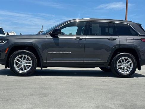 Used 2025 Jeep Grand Cherokee Laredo X w/ Luxury Tech Group I AWD/4WD image 6