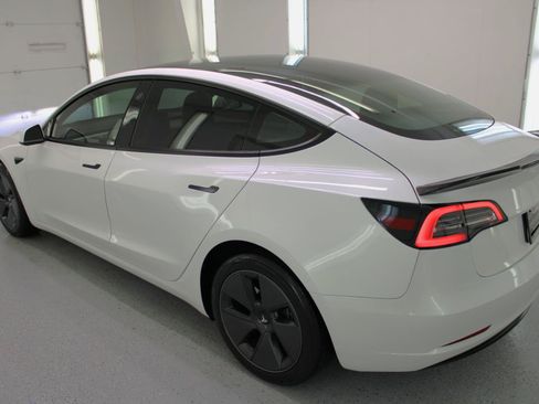 Used 2023 Tesla Model 3 Standard Range RWD image 7