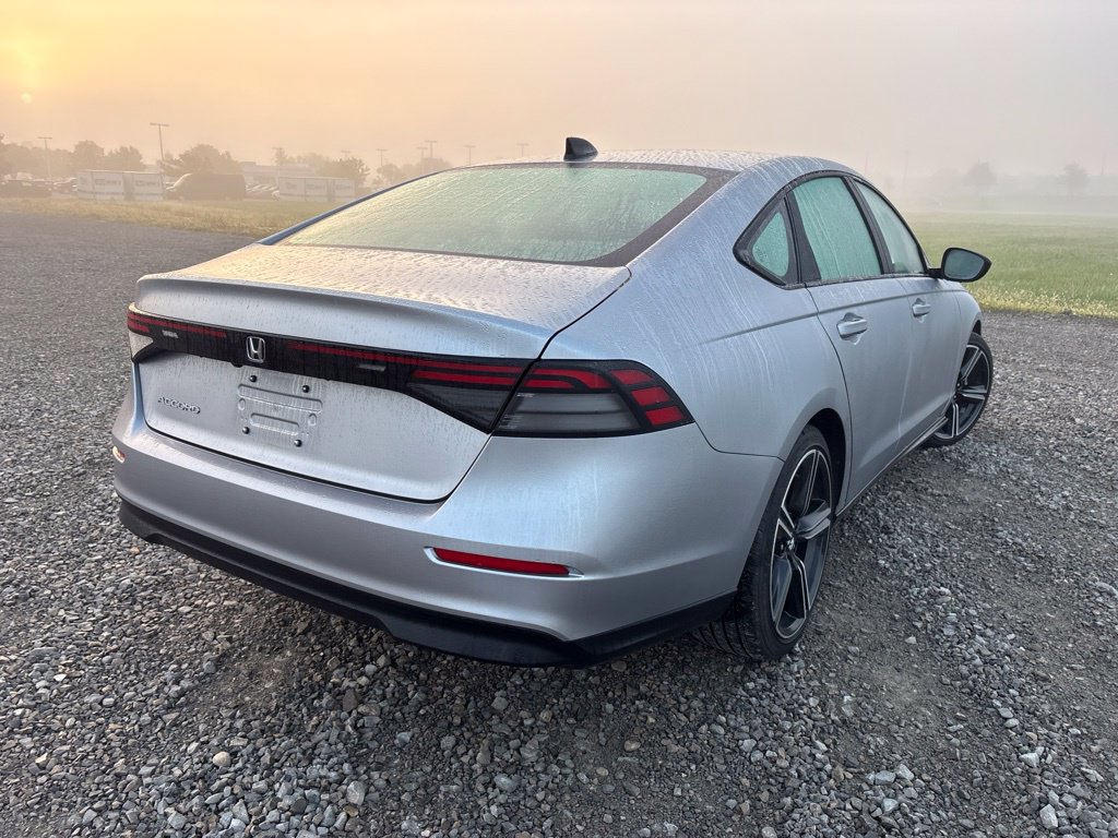 Used 2026 Honda Accord SE image 11