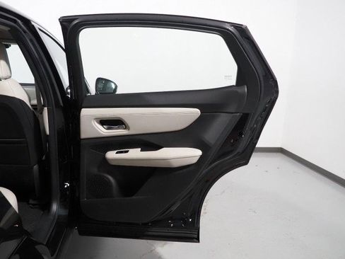 Used 2023 Nissan Ariya Empower+ image 59