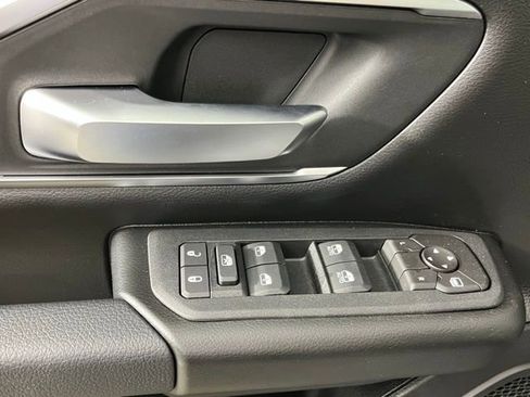 New 2026 RAM 1500 4x4 Crew Cab image 21