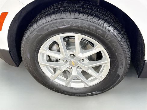 Used 2022 Chevrolet Equinox LT image 30