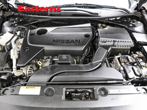 Used 2018 Nissan Altima 2.5 SR w/ SR Midnight Edition image 7