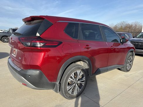 Certified 2023 Nissan Rogue SV image 3