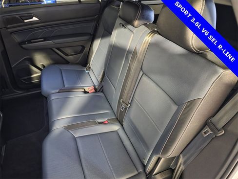 Used 2021 Volkswagen Atlas Cross Sport SEL R-Line image 16