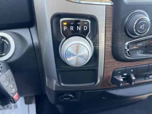 Used 2014 RAM 1500 Laramie RWD image 29