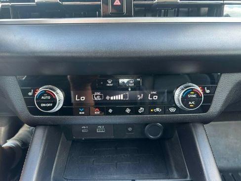 Used 2022 Mitsubishi Outlander SEL AWD/4WD image 20