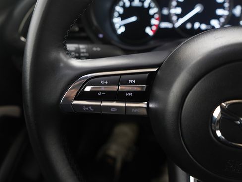 Used 2023 MAZDA MAZDA3 s image 22