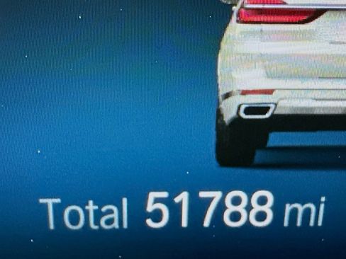 Used 2023 BMW X7 xDrive40i image 21