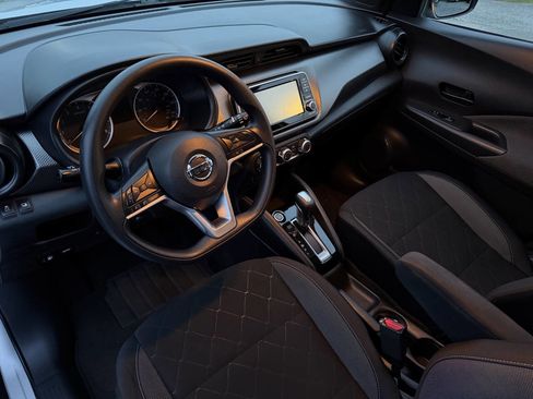 Used 2018 Nissan Kicks S image 16