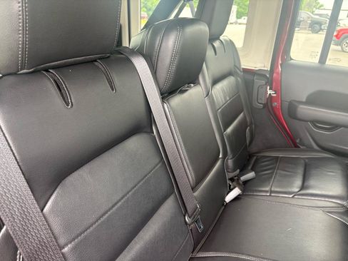 Used 2021 Jeep Wrangler Unlimited Sahara AWD/4WD image 48