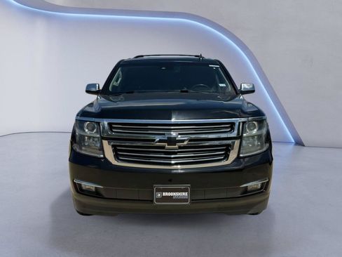 Used 2015 Chevrolet Suburban LTZ RWD image 10