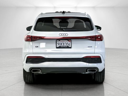 Certified 2025 Audi Q5 Premium Plus w/ Premium Plus image 4