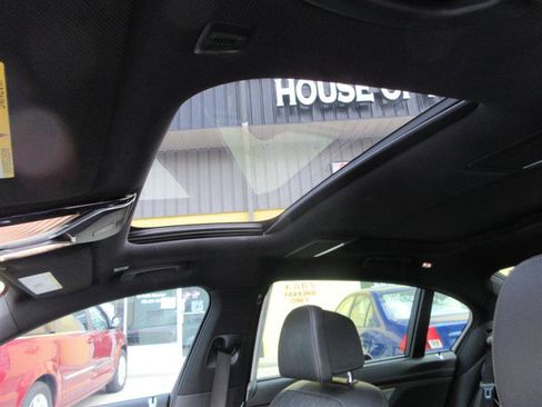 Used 2018 BMW 750i xDrive image 22