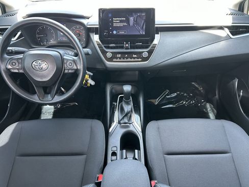 Used 2025 Toyota Corolla LE image 17
