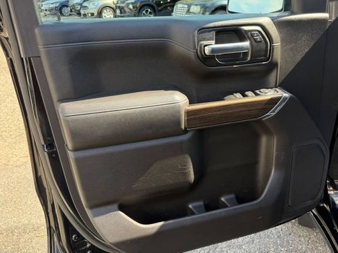 Used 2021 Chevrolet Silverado 1500 LT AWD/4WD image 10
