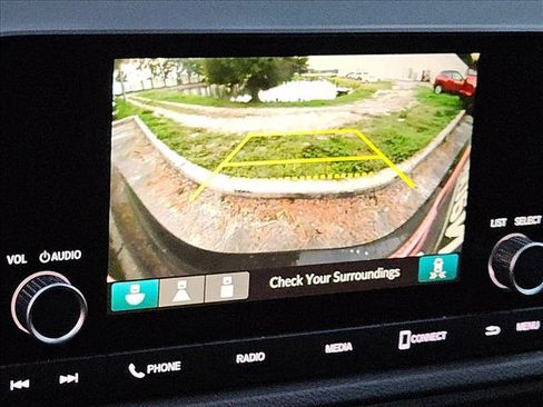 Used 2025 Honda CR-V Sport image 13