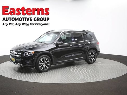 Used 2022 Mercedes-Benz GLB 250 4MATIC w/ Premium Package Lite image 57