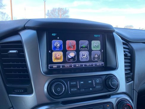 Used 2019 Chevrolet Suburban LT w/ Max Trailering Package image 17