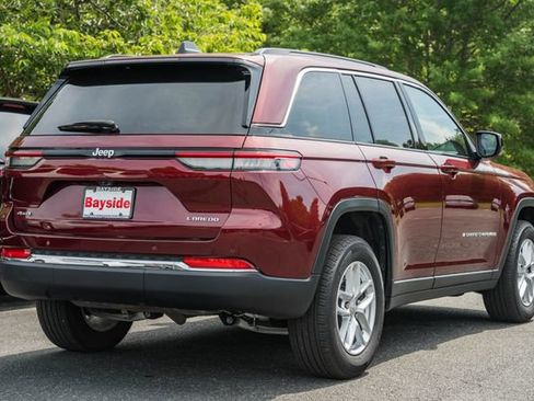 Used 2025 Jeep Grand Cherokee Laredo X w/ Luxury Tech Group I AWD/4WD image 10