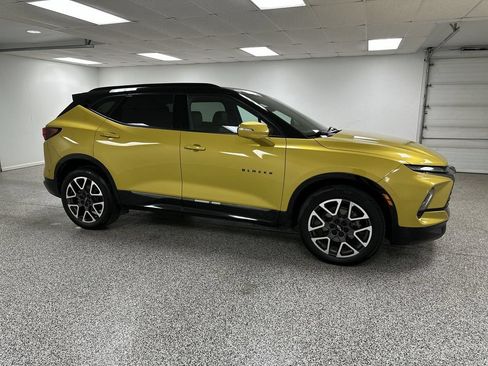 Used 2023 Chevrolet Blazer RS w/ Driver Confidence II Package AWD/4WD image 1