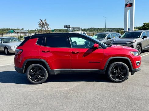 Used 2018 Jeep Compass Latitude w/ Popular Equipment Group AWD/4WD image 7