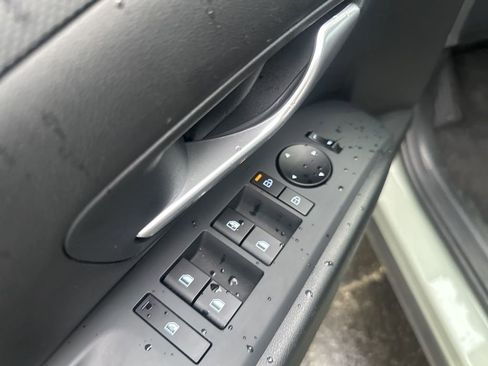 Certified 2025 Hyundai Santa Cruz SE image 20